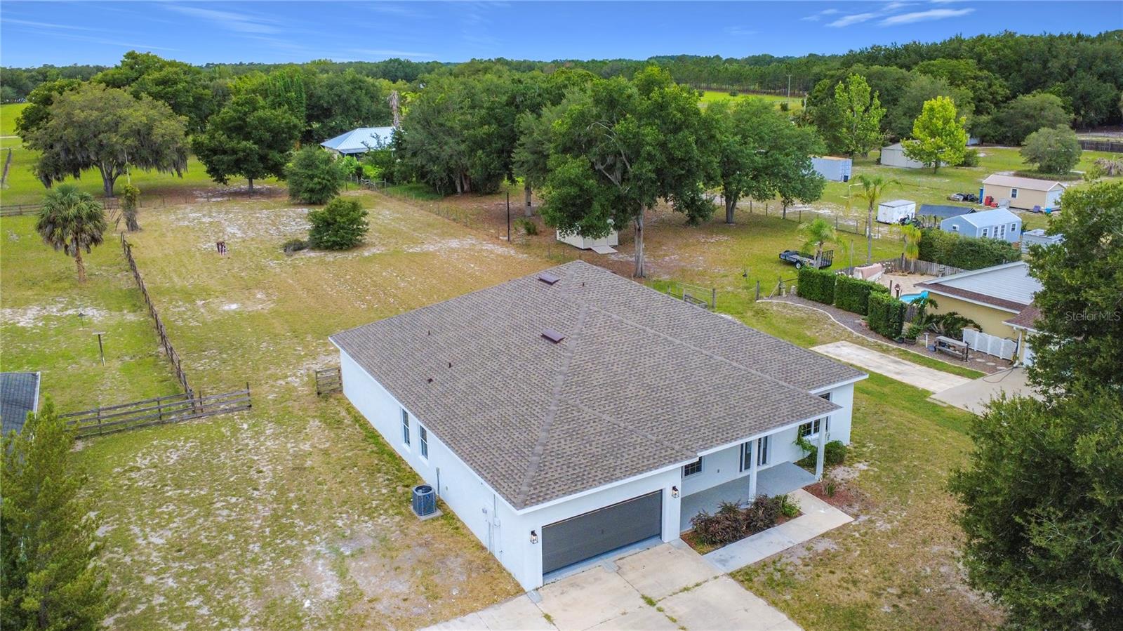 SUNSET GROVES UNIT 03 - Residential