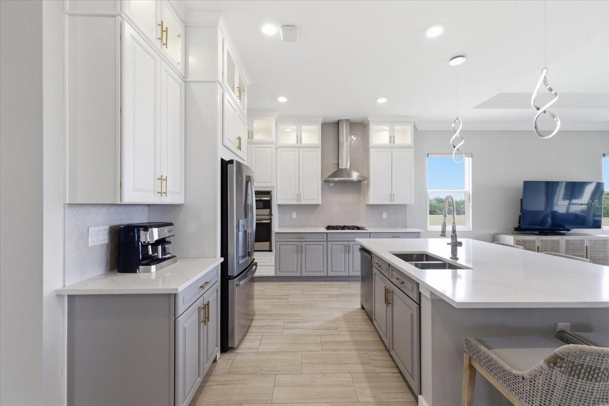 SANCTUARY COVE - Residential