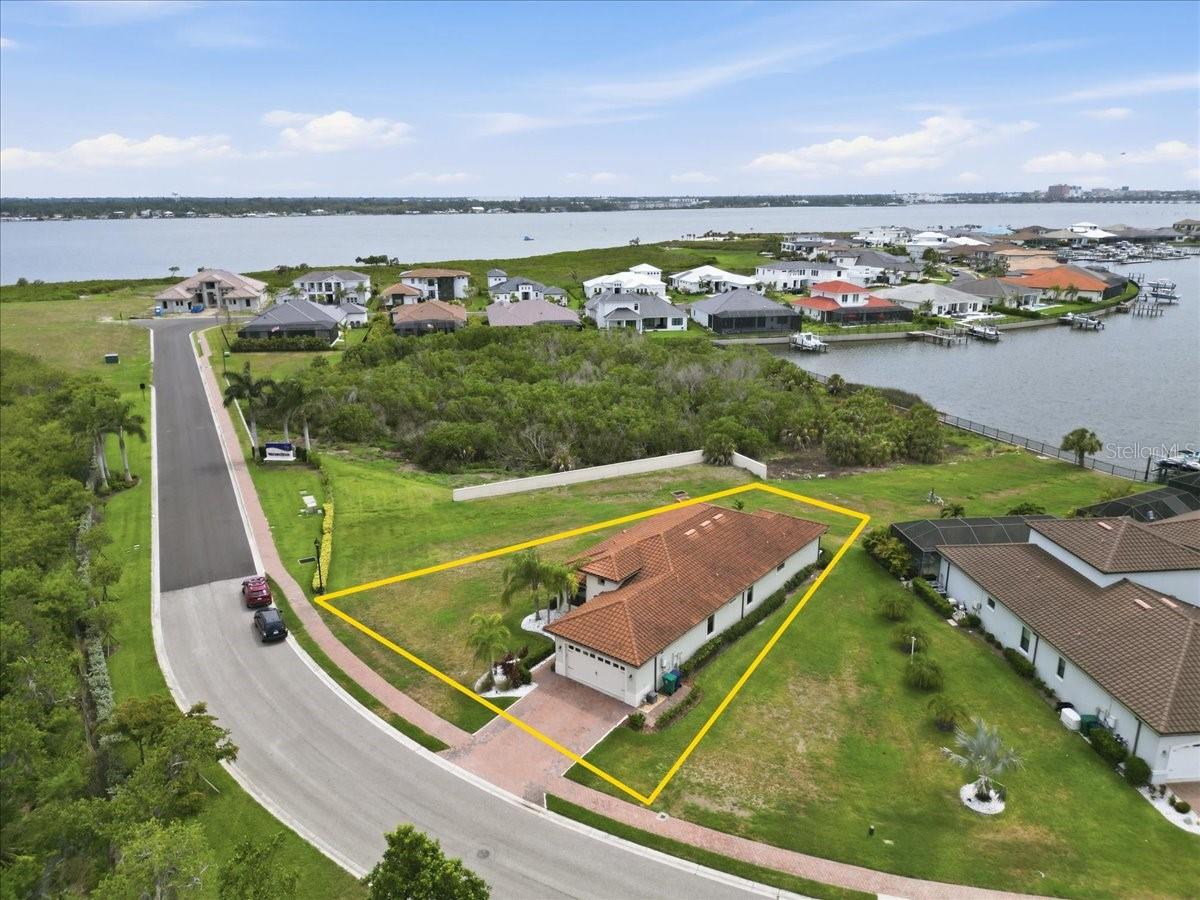 SANCTUARY COVE - Residential