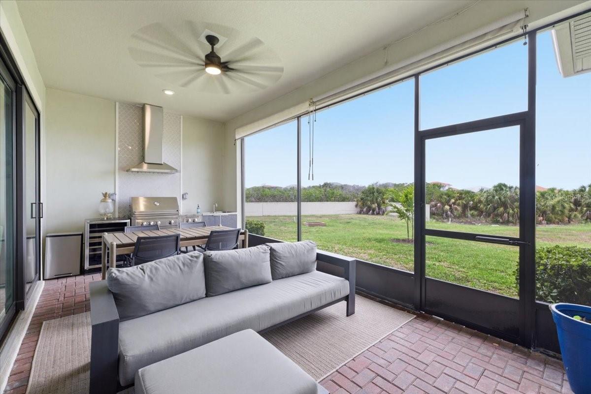 SANCTUARY COVE - Residential