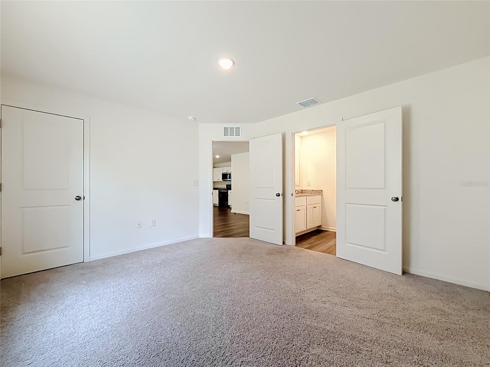 SILVER SPGS SHORES #72 - Residential