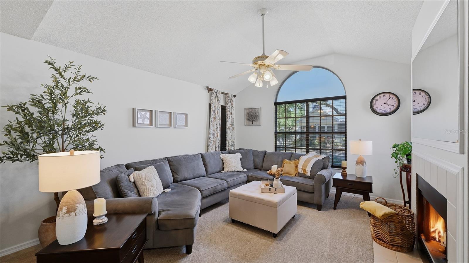 CALUMET AT CENTERGATE 1 - Residential