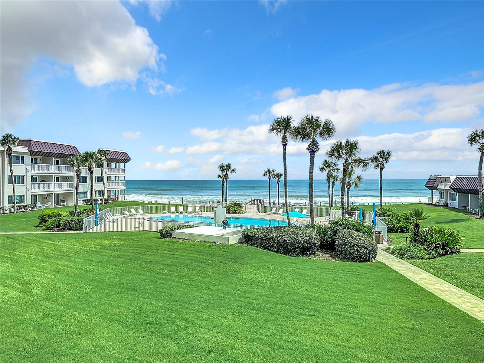 CHATEUA BY THE SEA - Residential