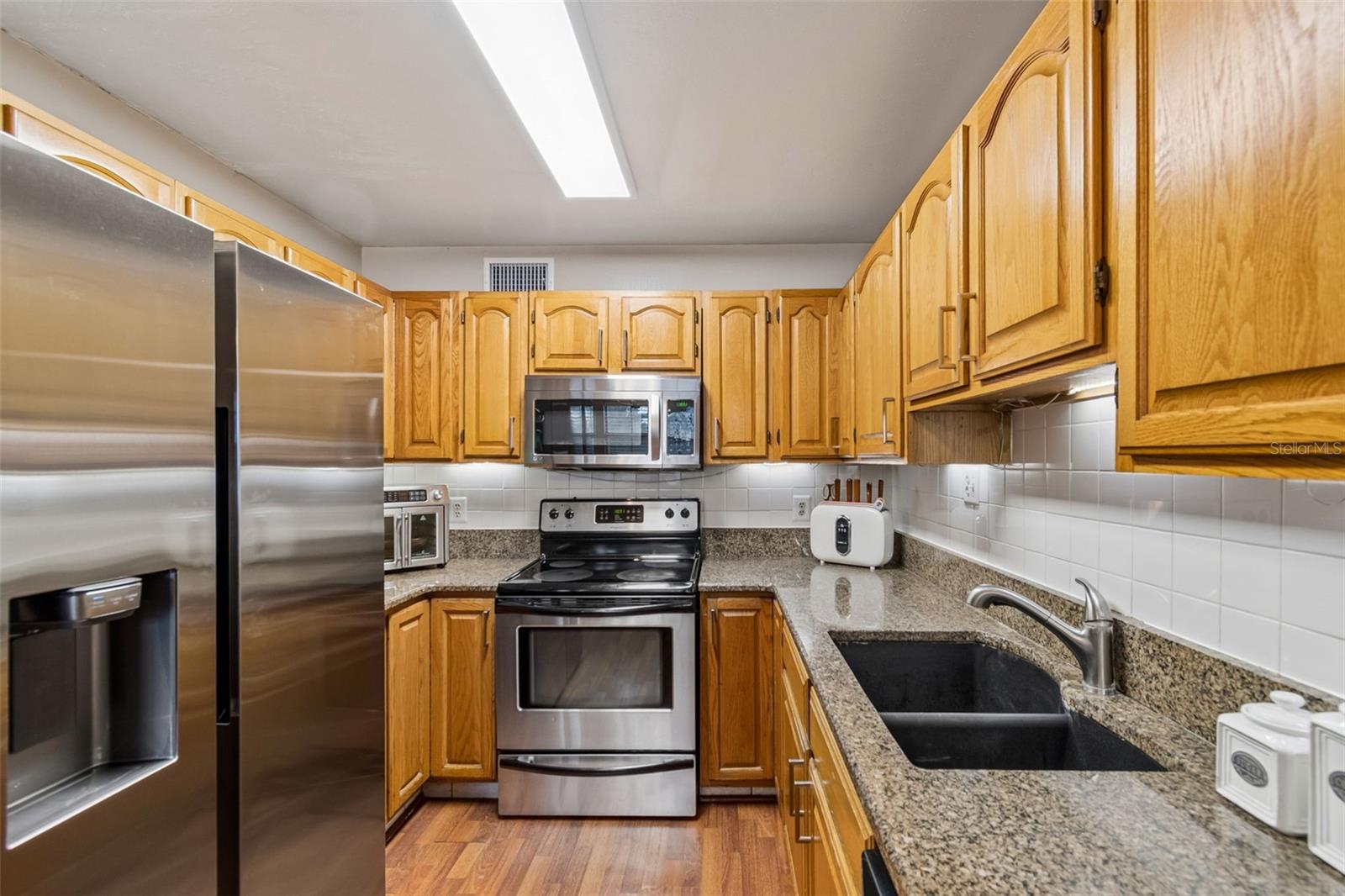 GANDY GARDENS 3 - Residential