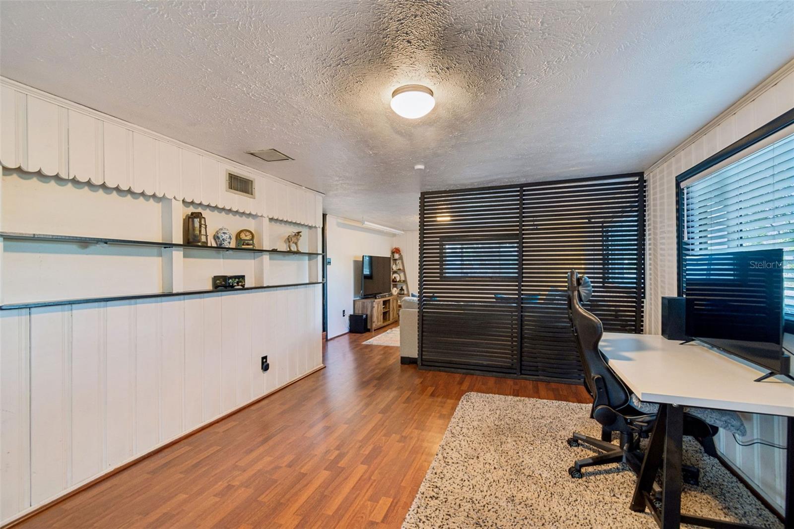 GANDY GARDENS 3 - Residential