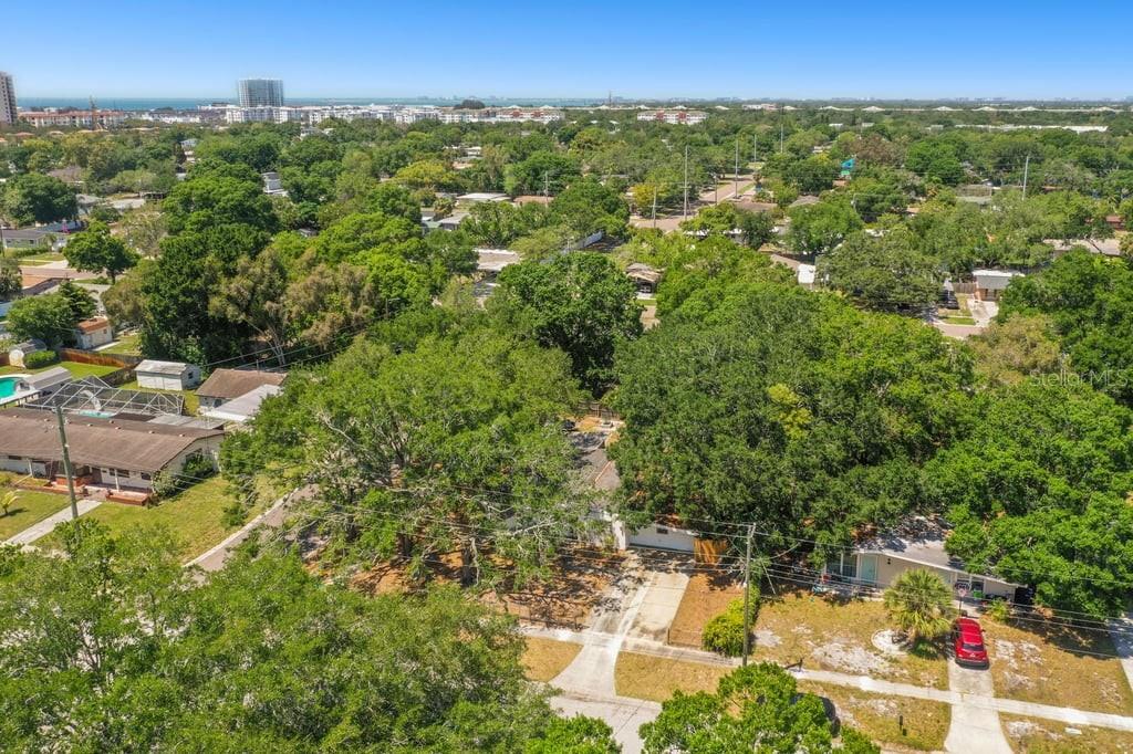 GANDY GARDENS 3 - Residential