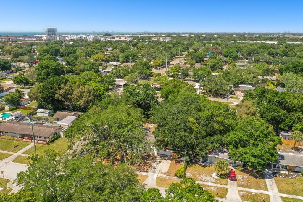 GANDY GARDENS 3 - Residential