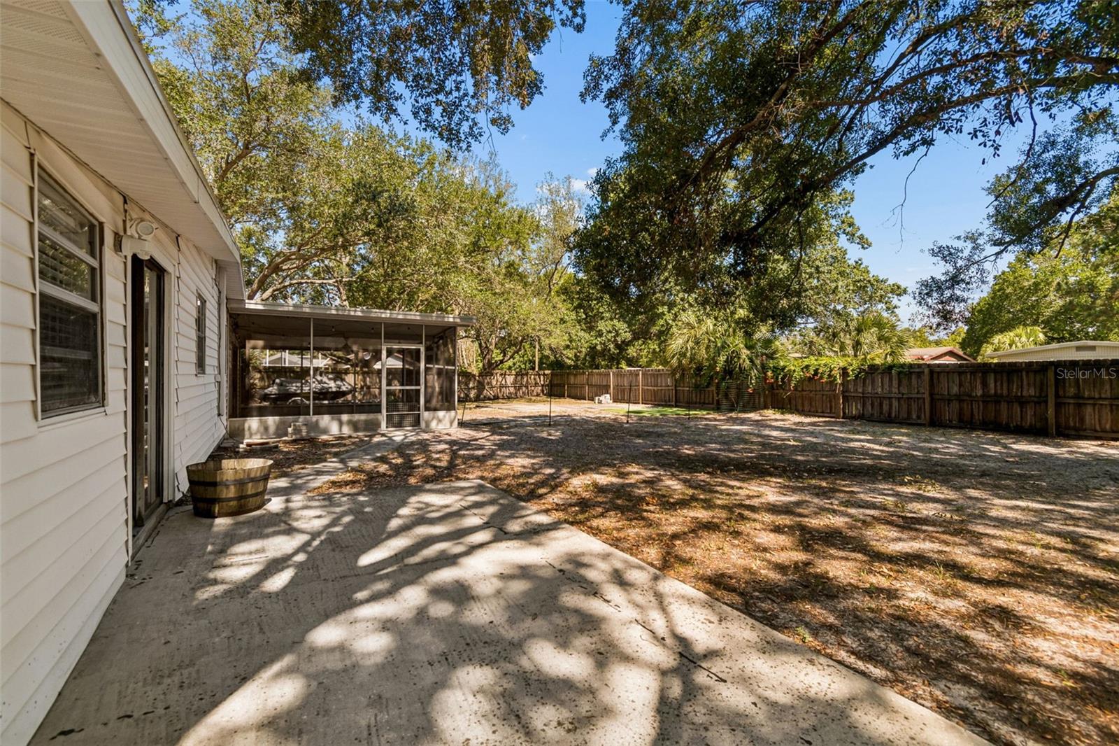 GANDY GARDENS 3 - Residential