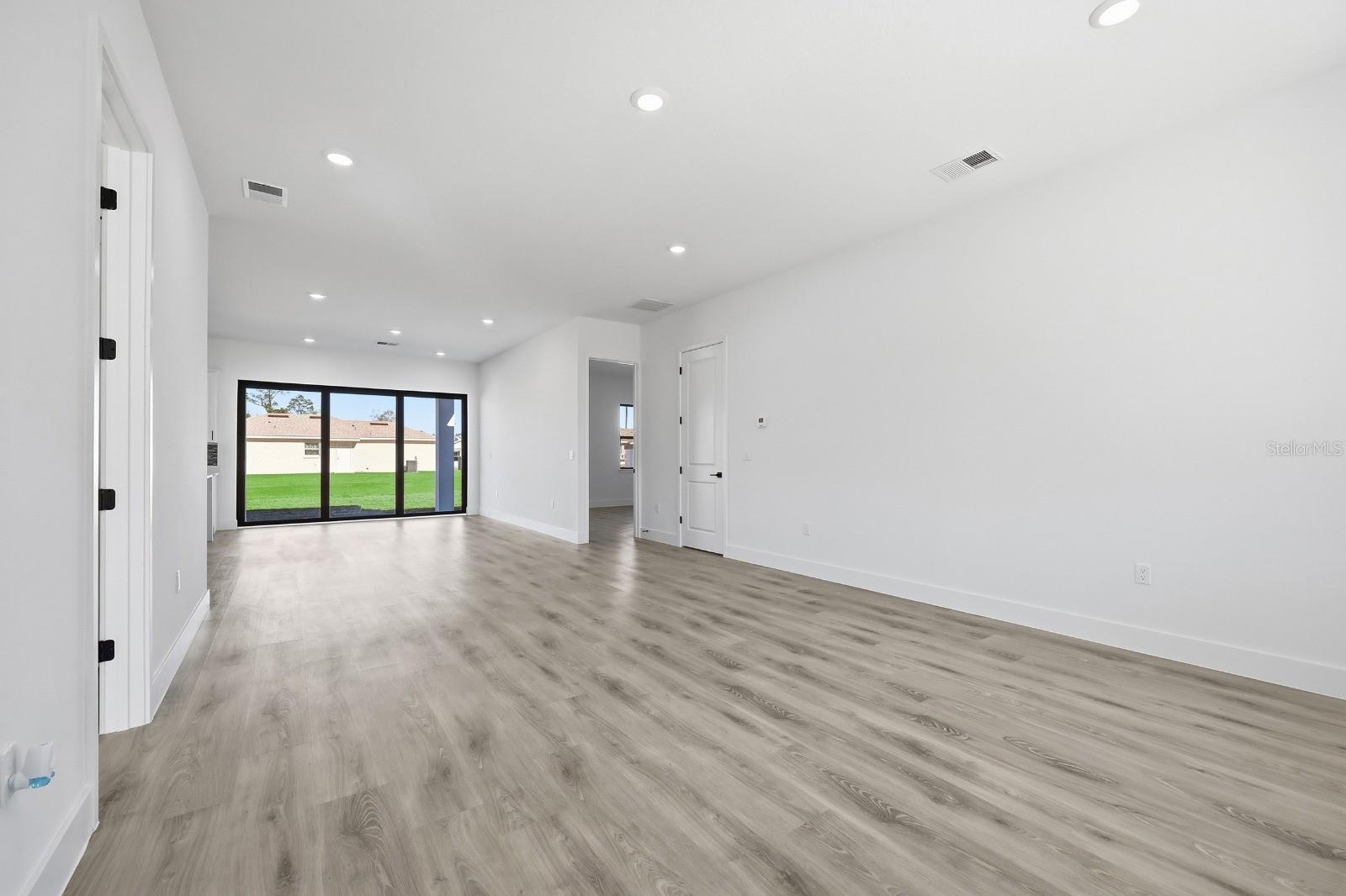 MARION OAKS UNIT 4 - Residential