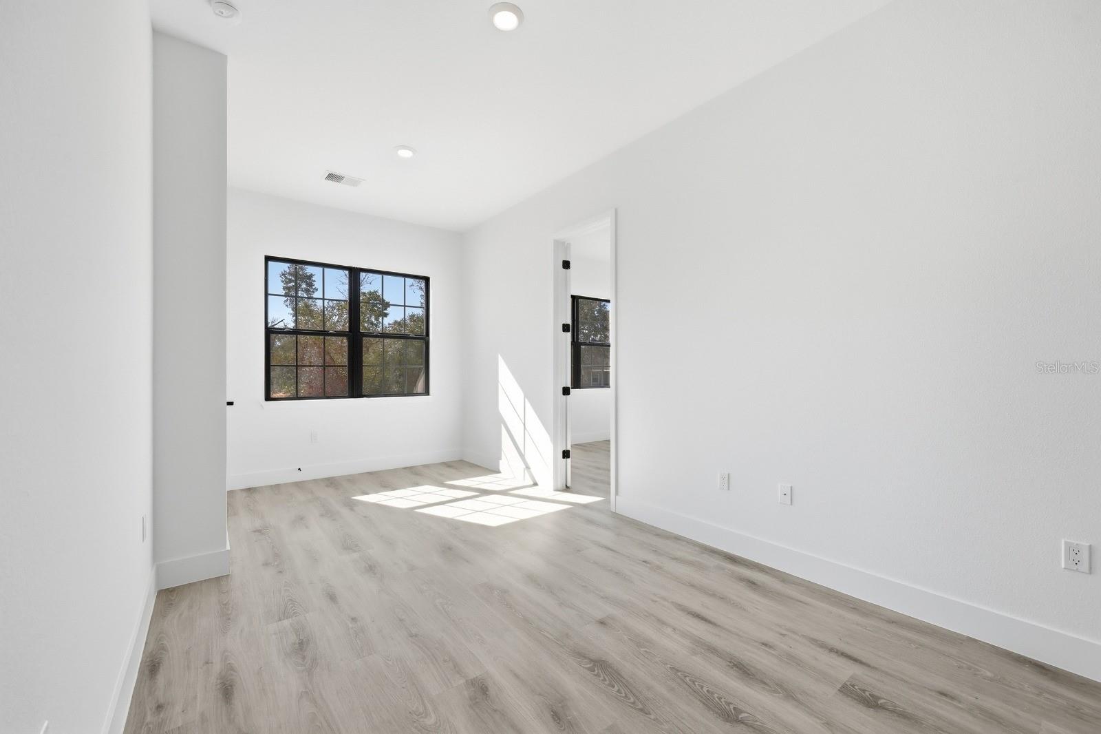 MARION OAKS UNIT 4 - Residential