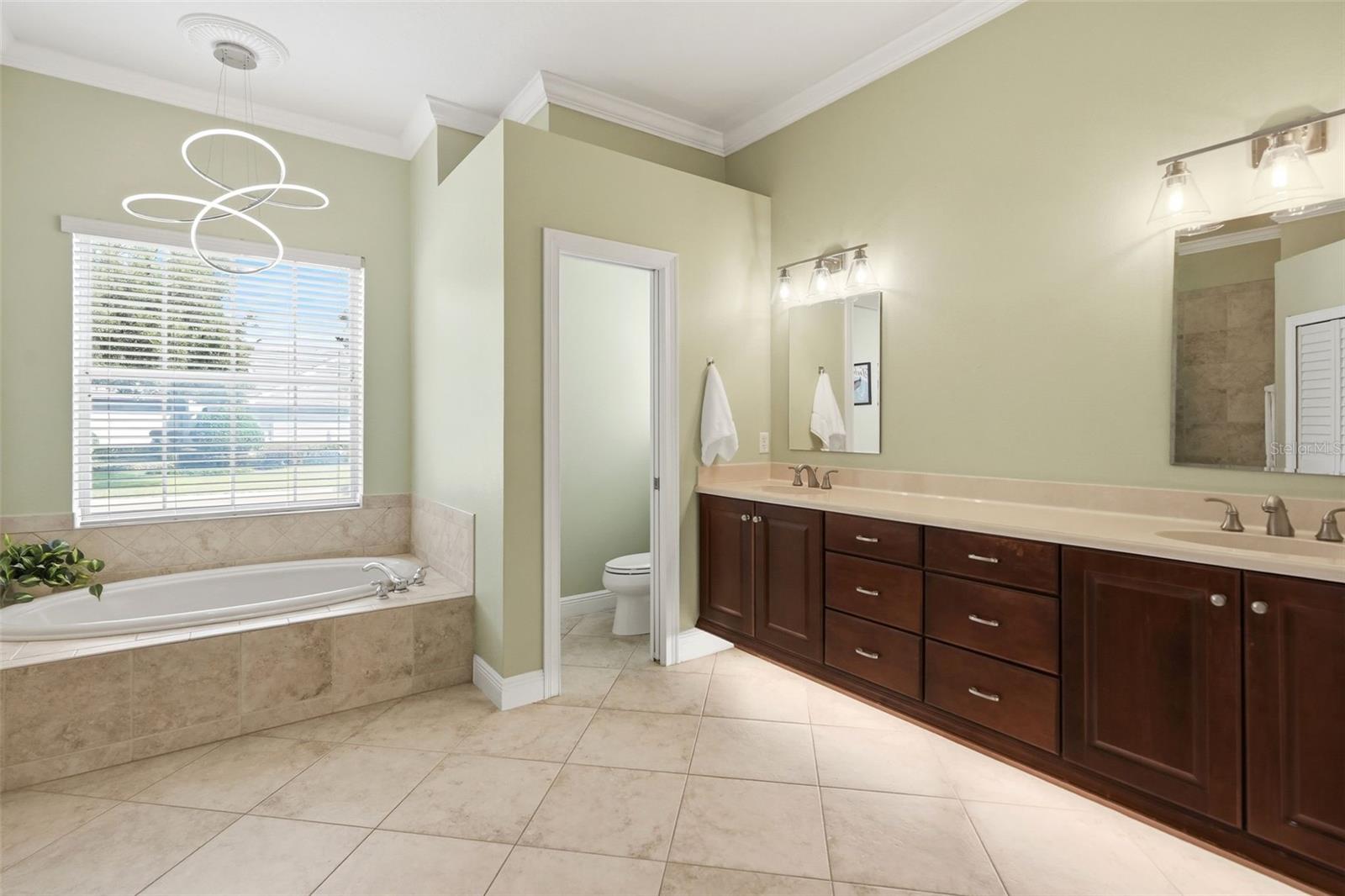 HIGHLANDS AT LAKE CONWAY 45/11 - Residential
