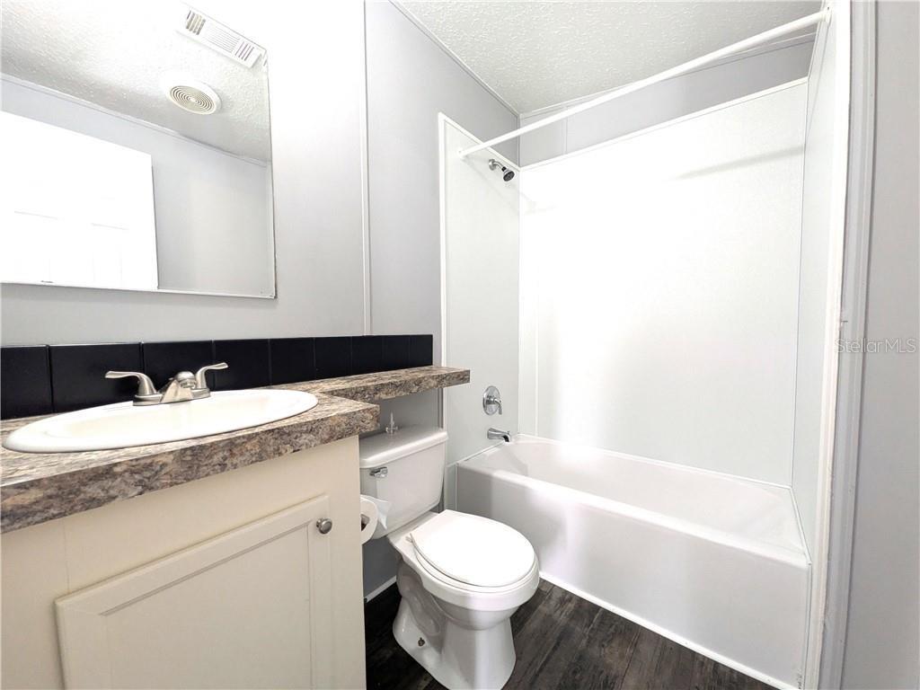 BACKWATERS HEIGHTS UNIT 03 - Residential