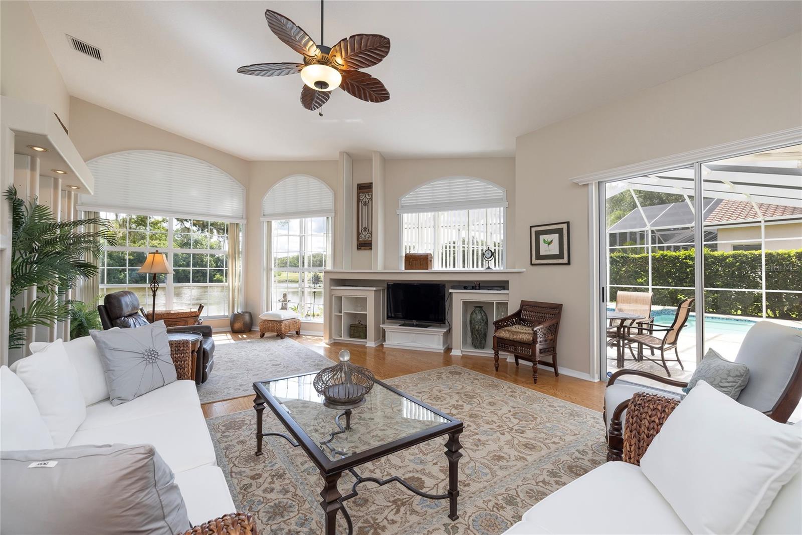 DIAMOND CREST - Residential