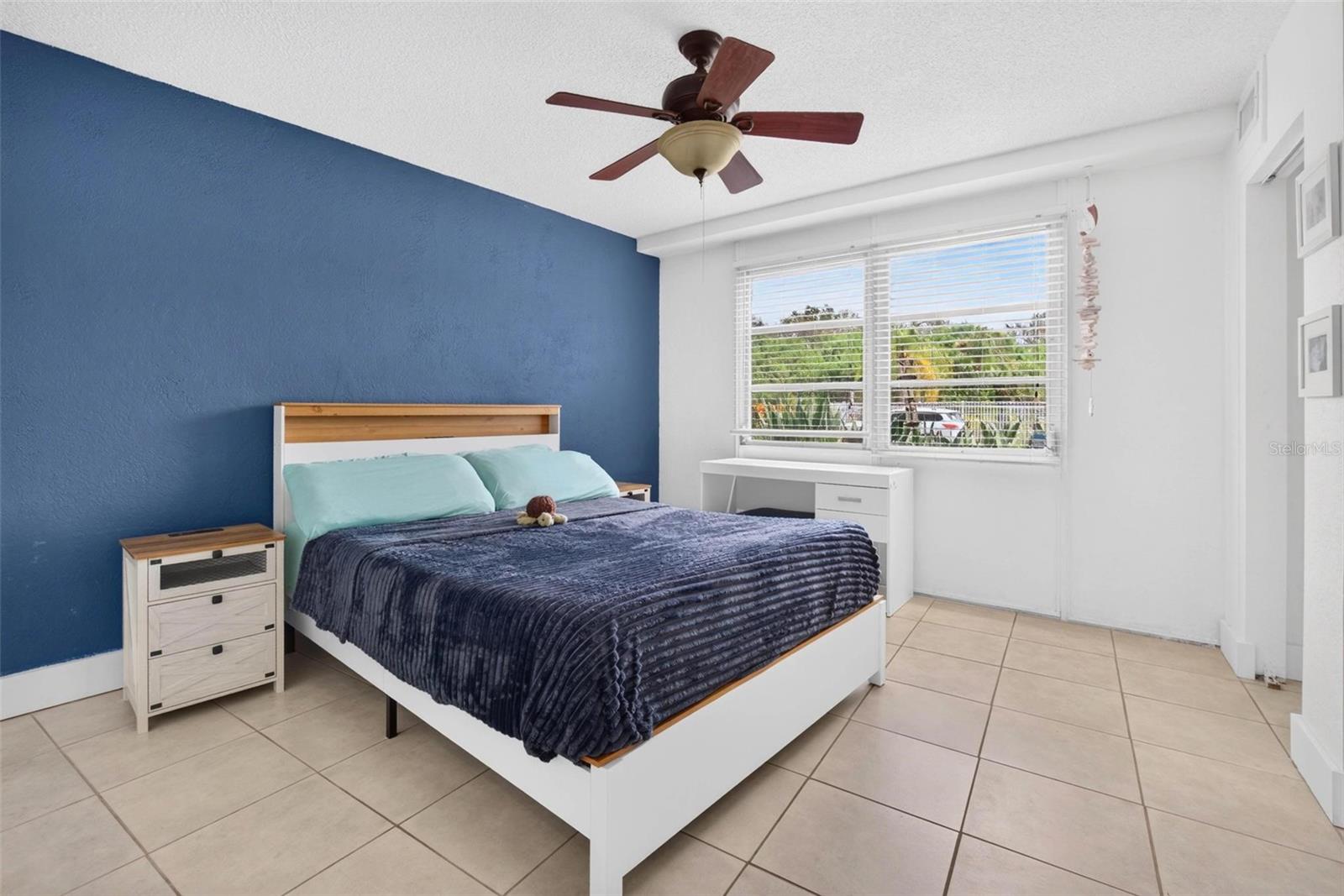 WAVE THE CONDO - Residential