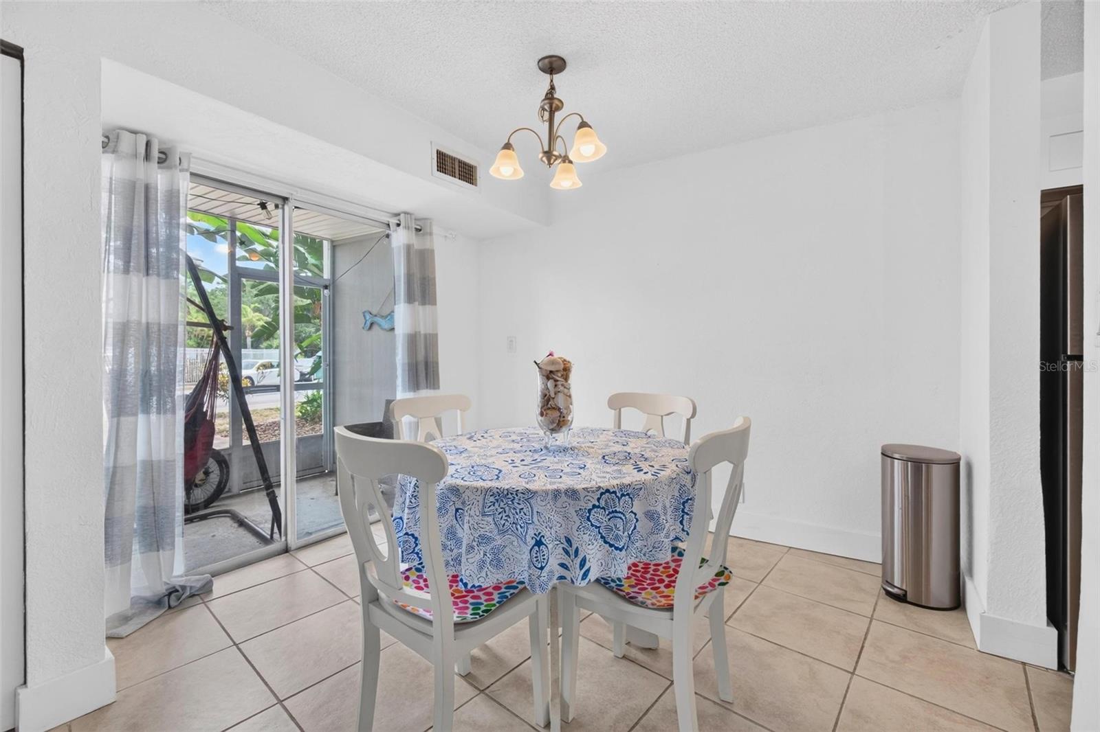 WAVE THE CONDO - Residential