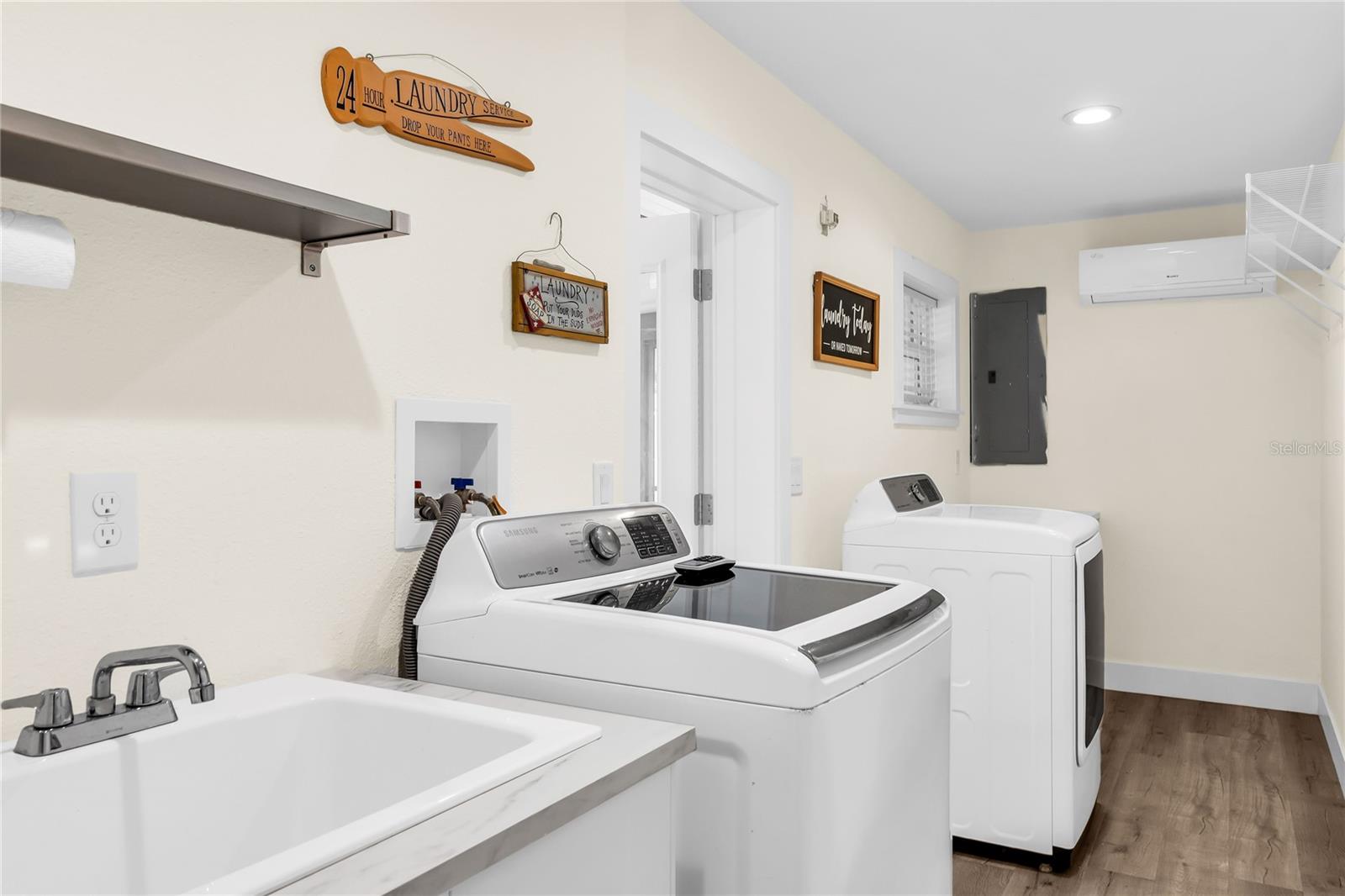 LAKE LAGRANGE HEIGHTS - Residential