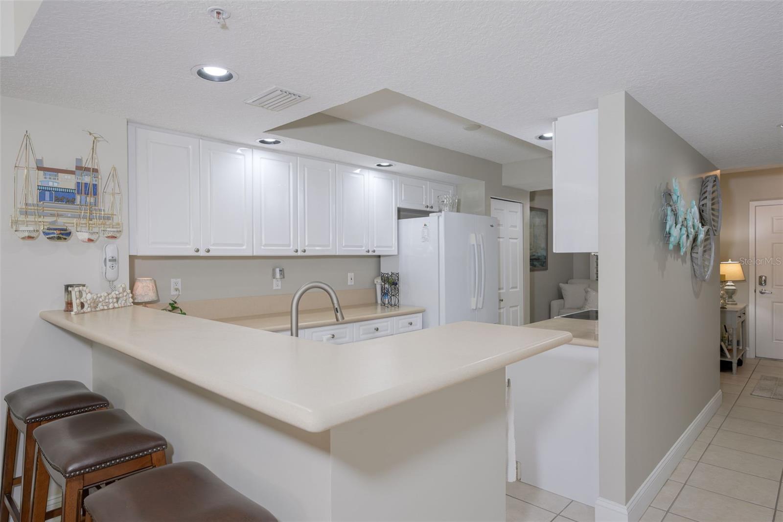 HARBOUR VILLAGE CONDO - Residential