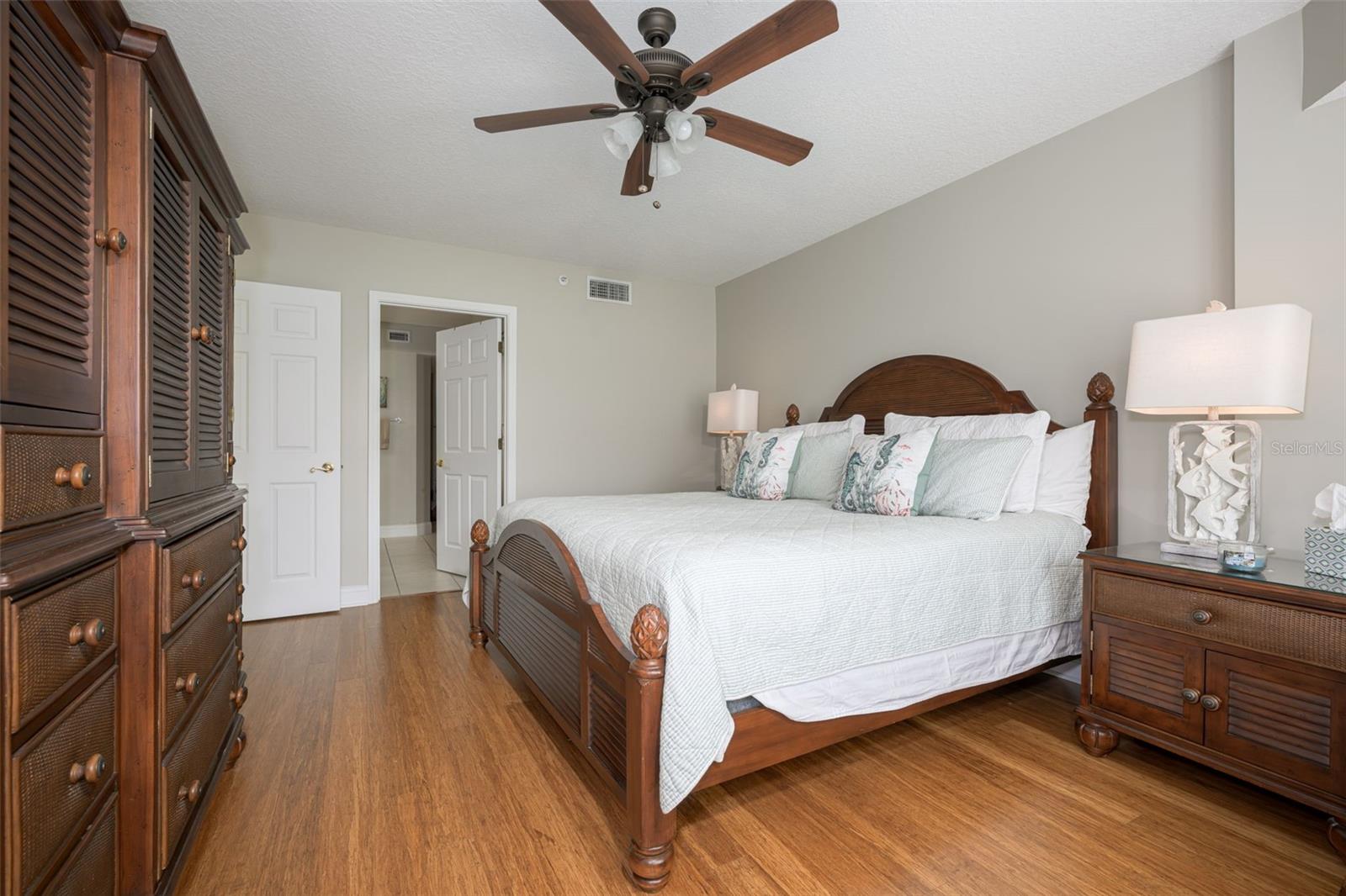 HARBOUR VILLAGE CONDO - Residential