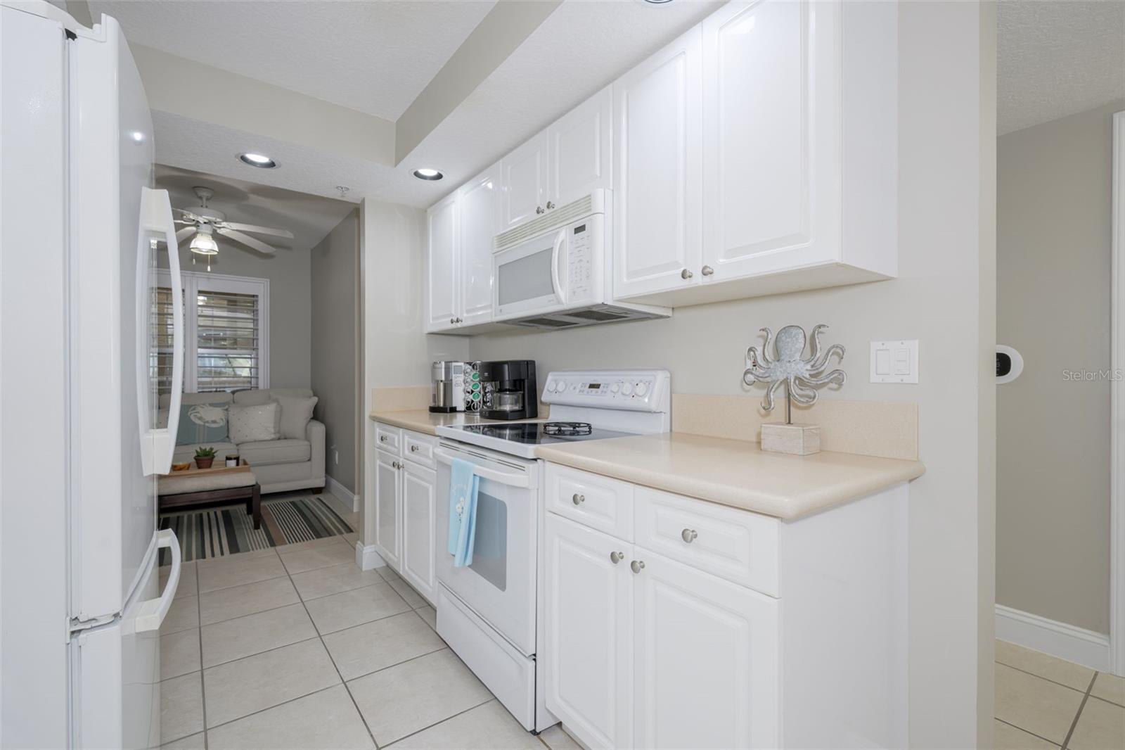 HARBOUR VILLAGE CONDO - Residential
