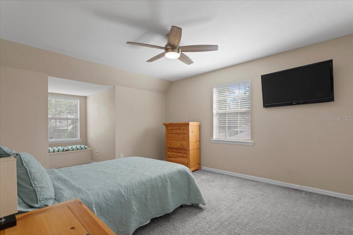 THE RETREAT FLETCHERS MILL - Residential