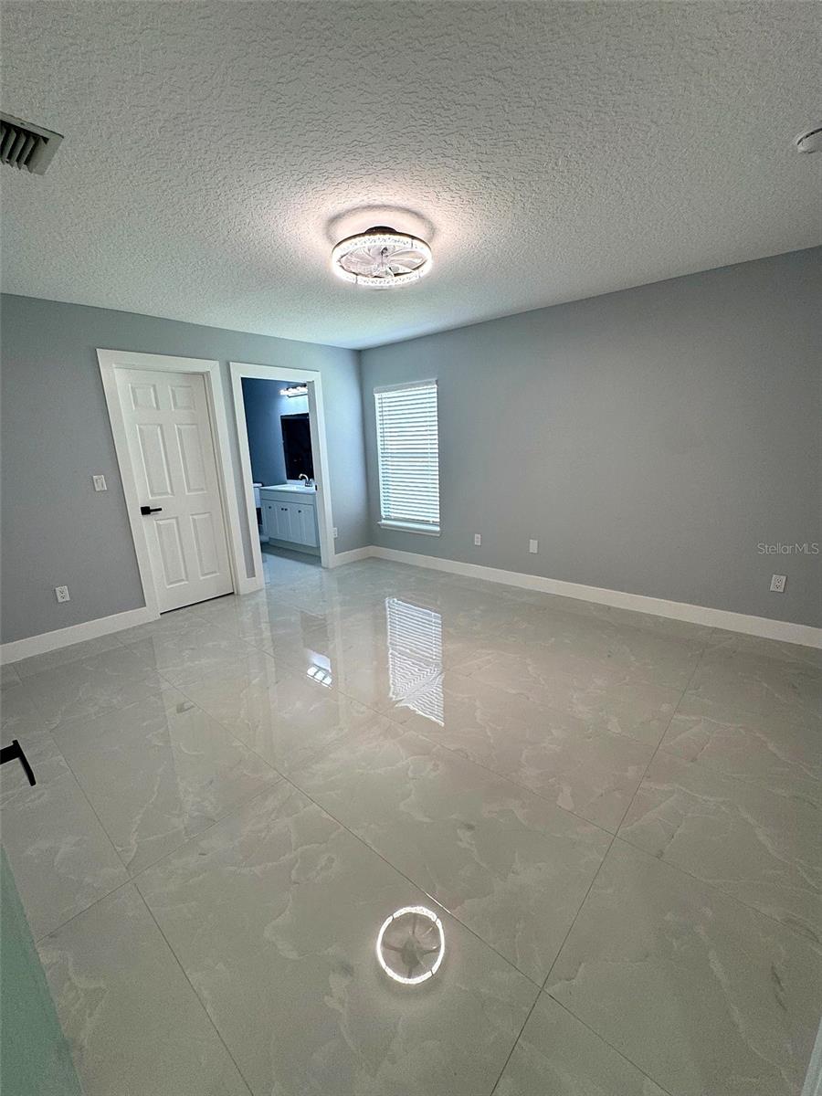 LEIGH ACRES - Residential