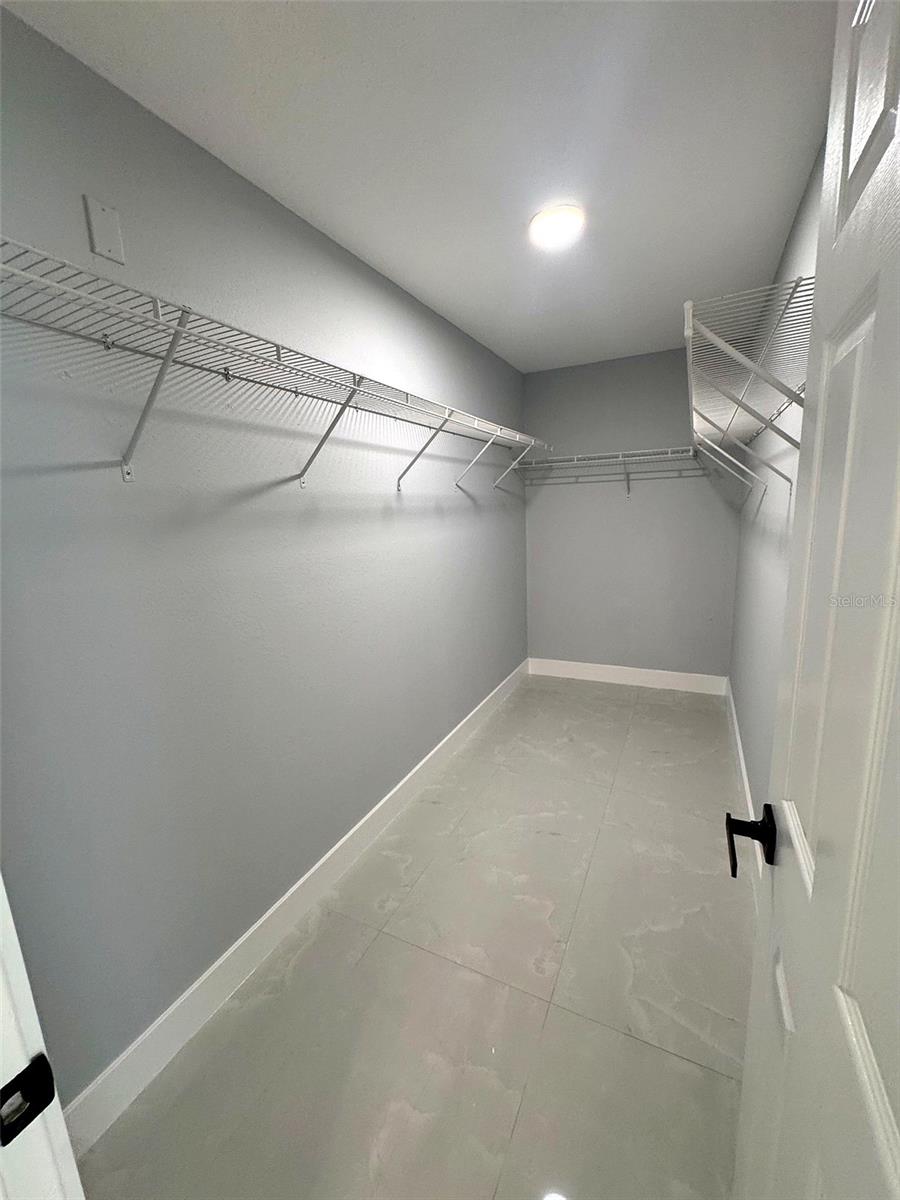LEIGH ACRES - Residential