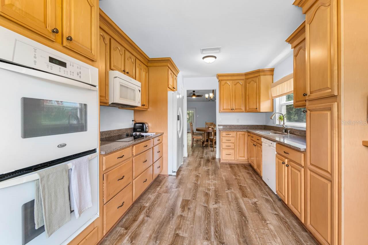MEADOWBROOKE AT SUMMERFIELD - Residential