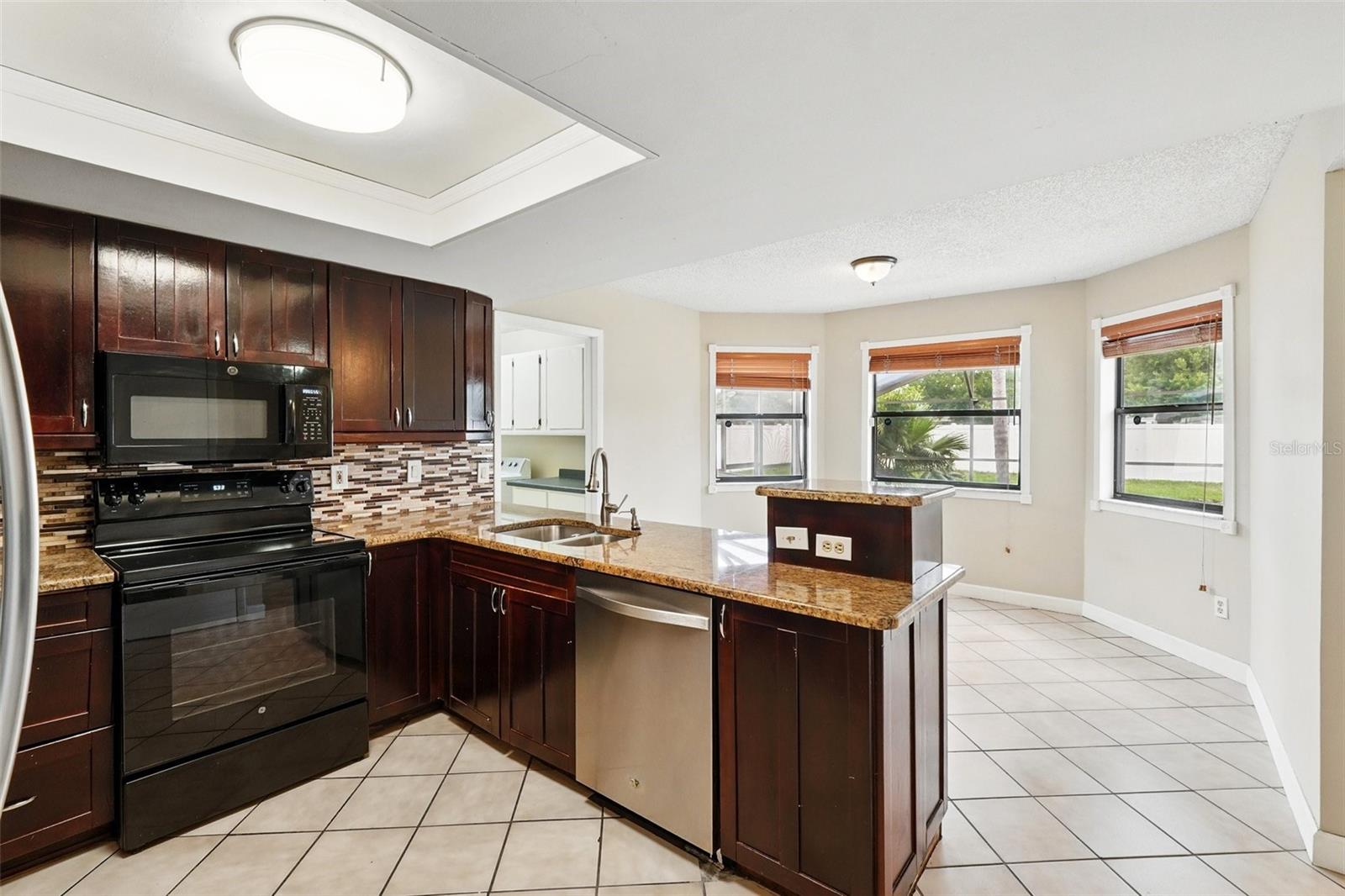 SANDY SPGS - Residential Lease