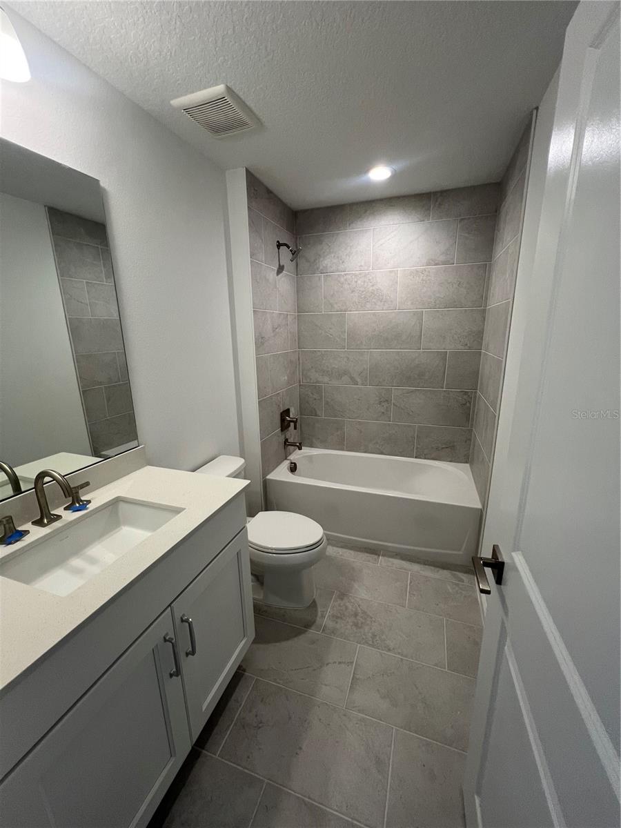 BRONSON PEAK - Residential