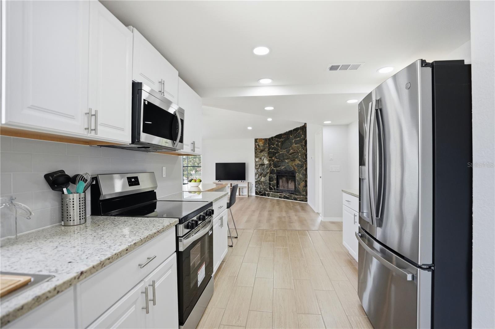SPRING HILL - Residential