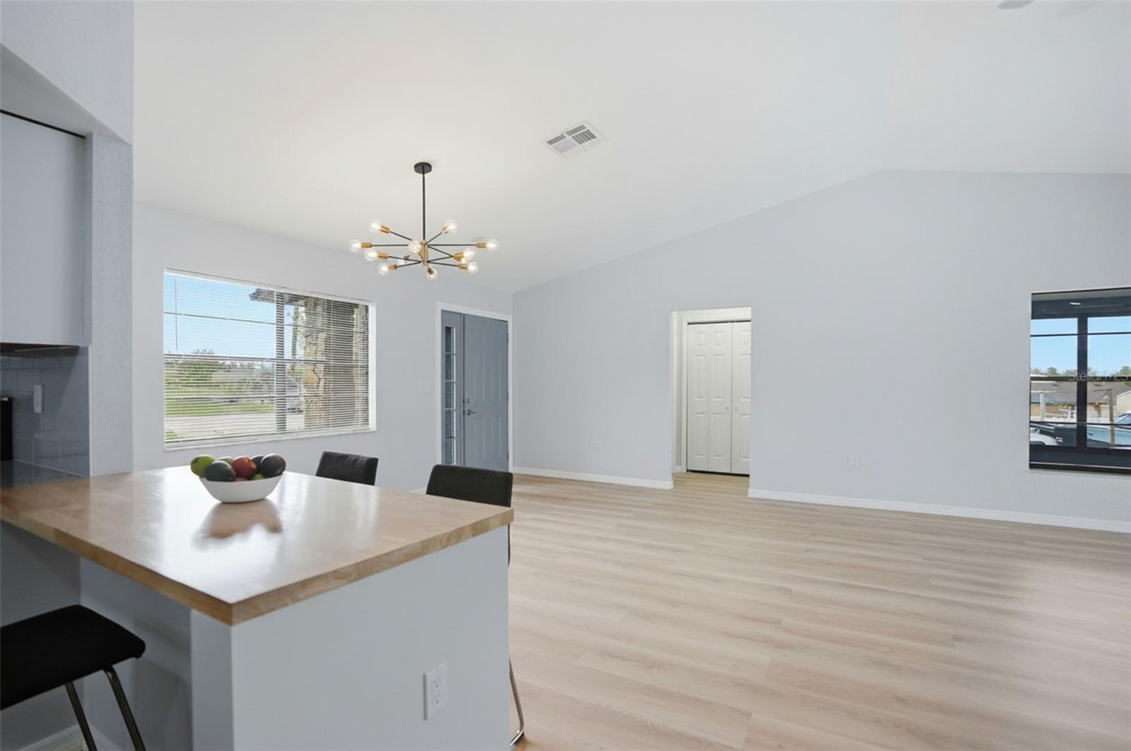 SPRING HILL - Residential