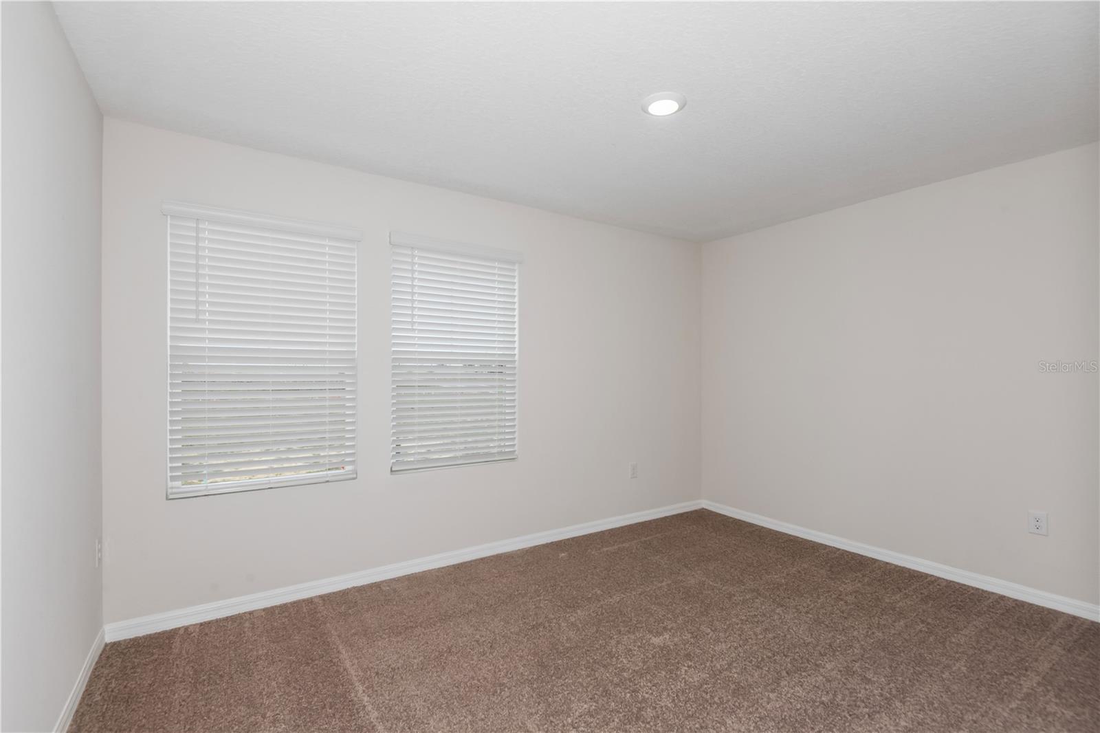 PASADENA WOODS - Residential