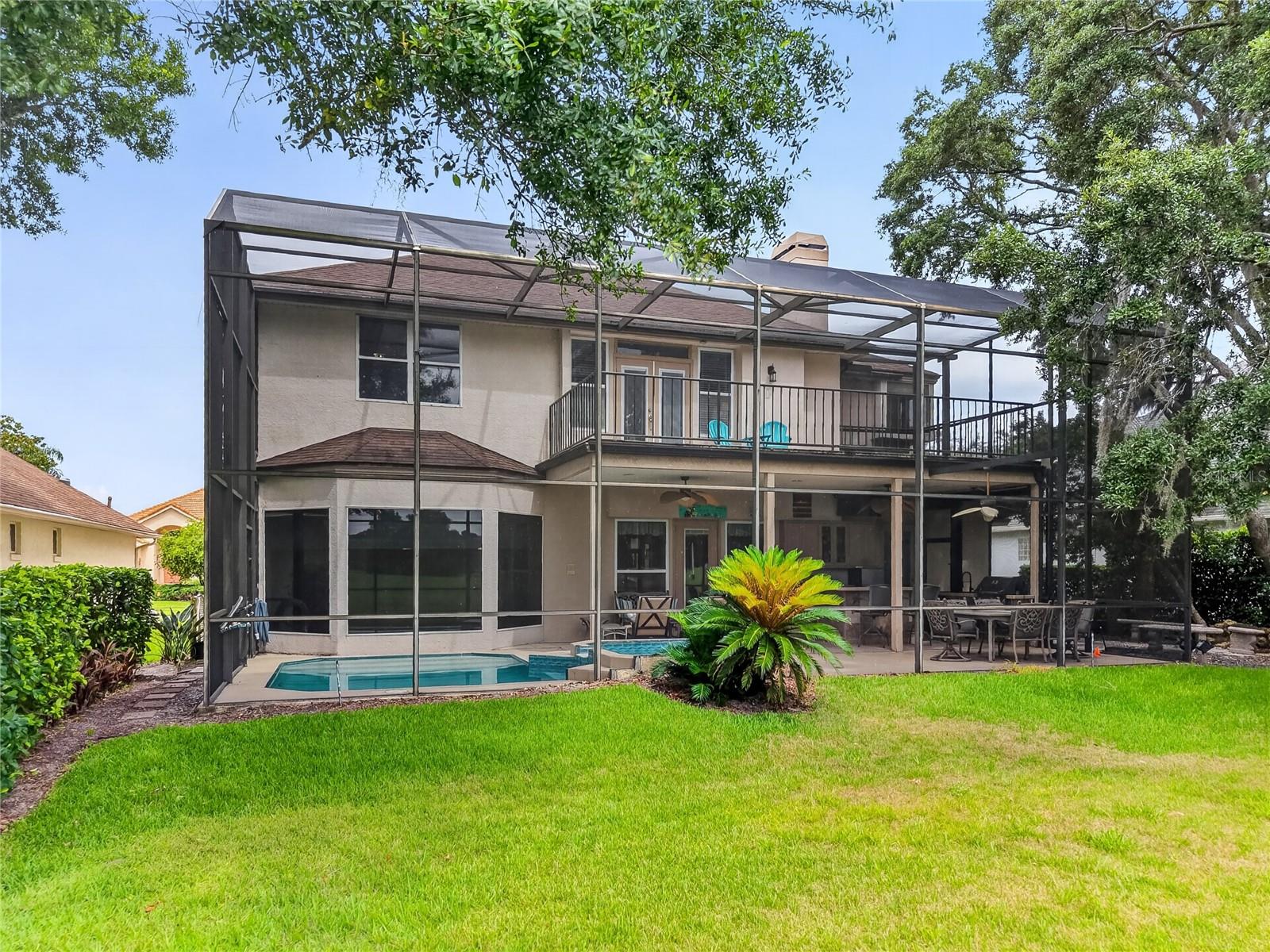 COUNTRY CLUB MOUNT DOR - Residential