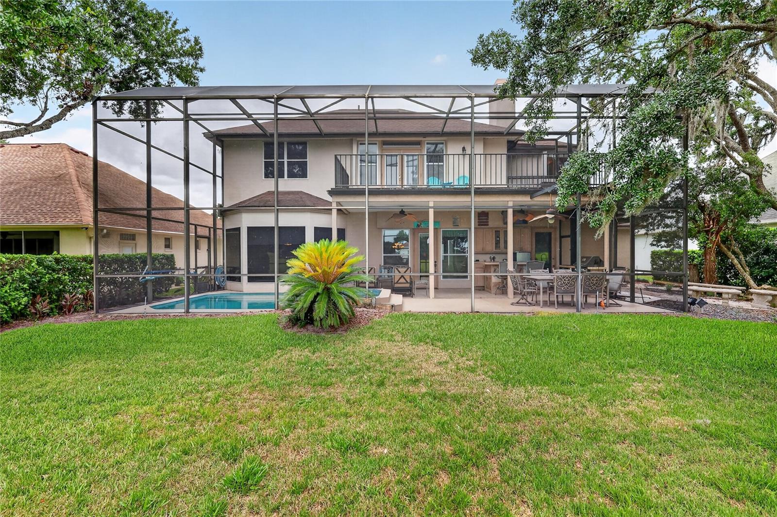 COUNTRY CLUB MOUNT DOR - Residential