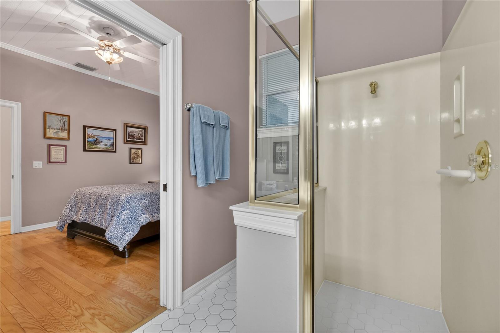 COUNTRY CLUB MOUNT DOR - Residential