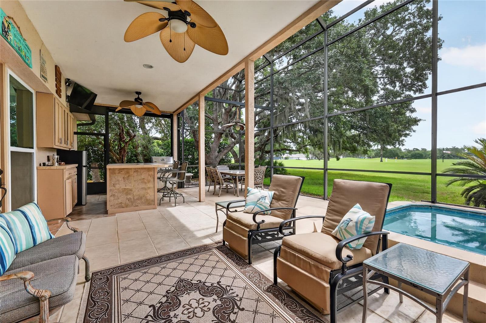 COUNTRY CLUB MOUNT DOR - Residential