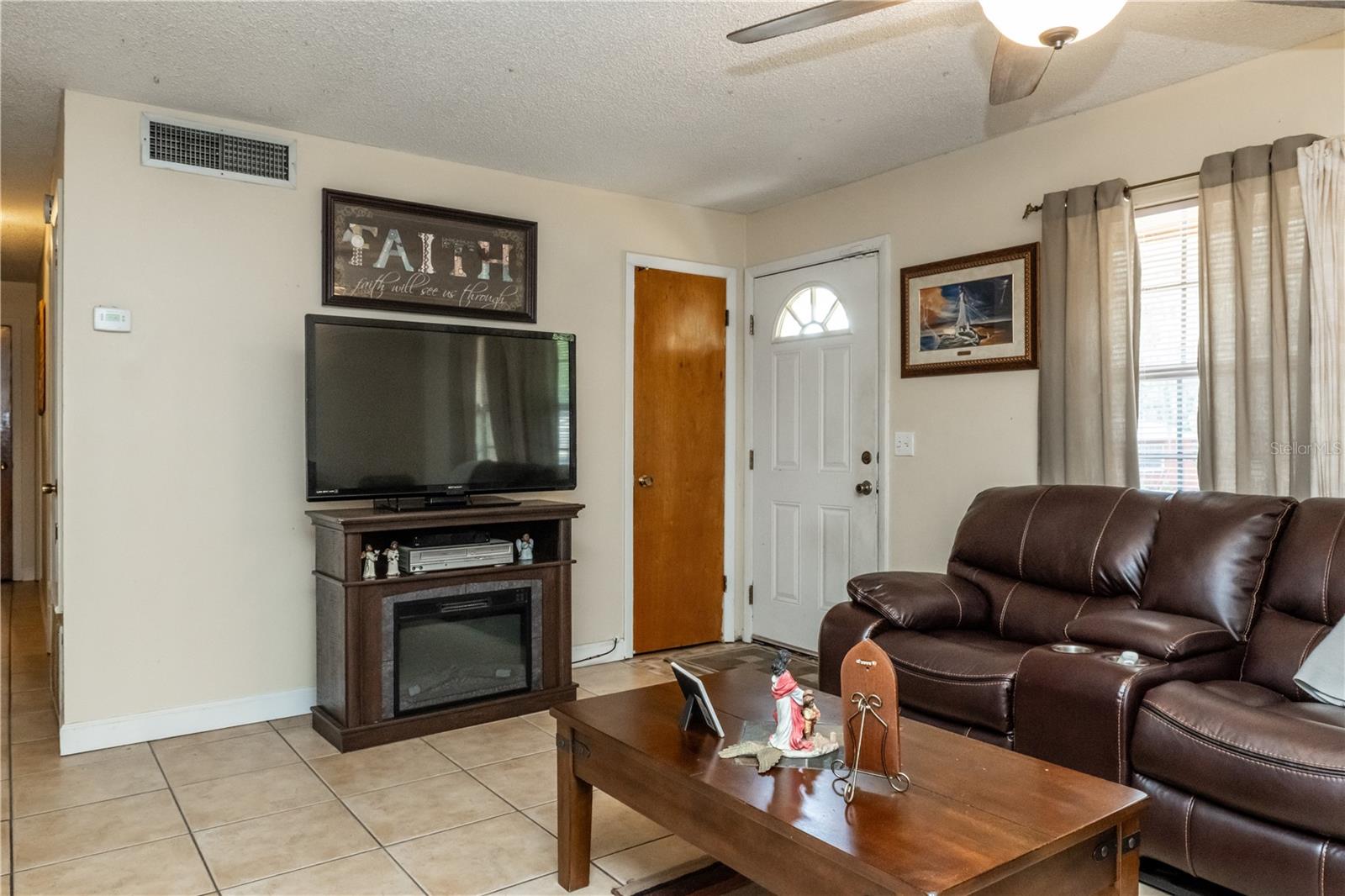 BREEZEWOOD UT 4 - Residential