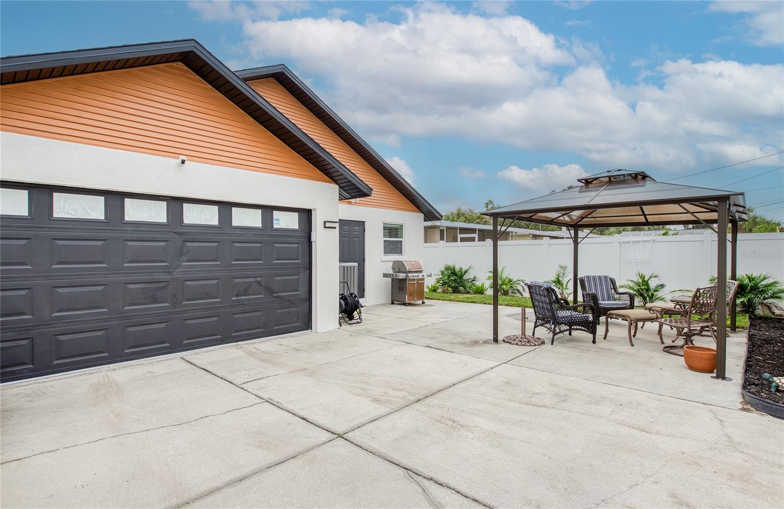PASADENA PARK - Residential Lease
