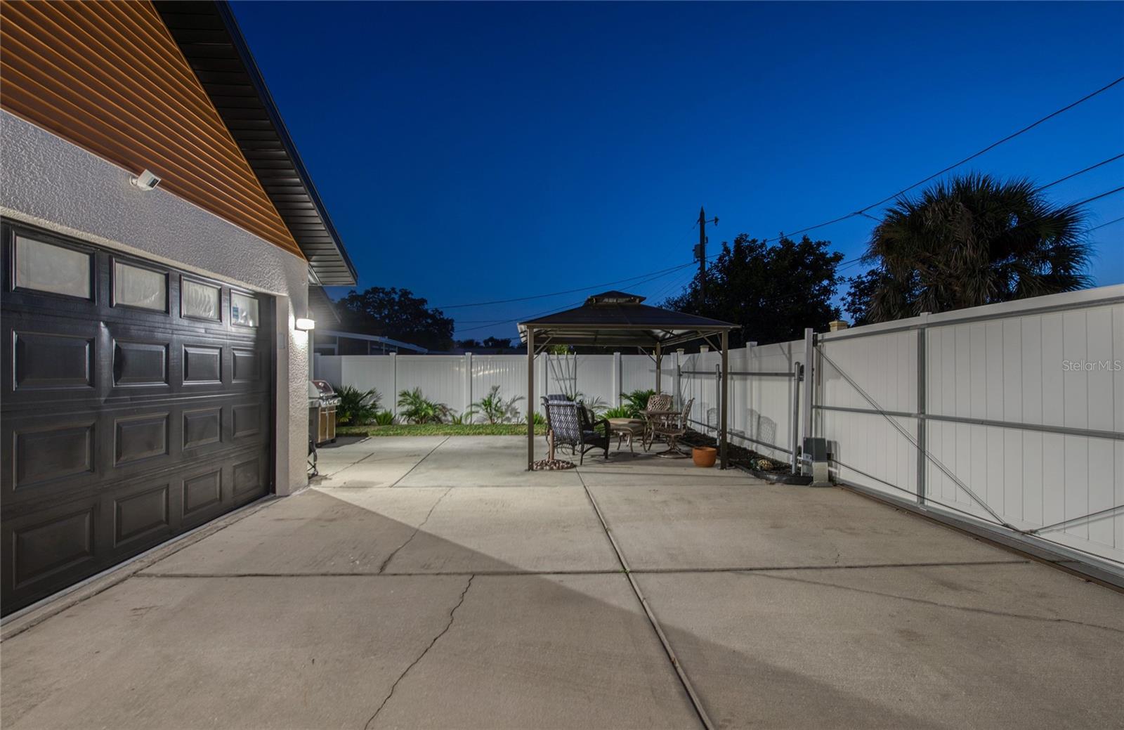 PASADENA PARK - Residential Lease