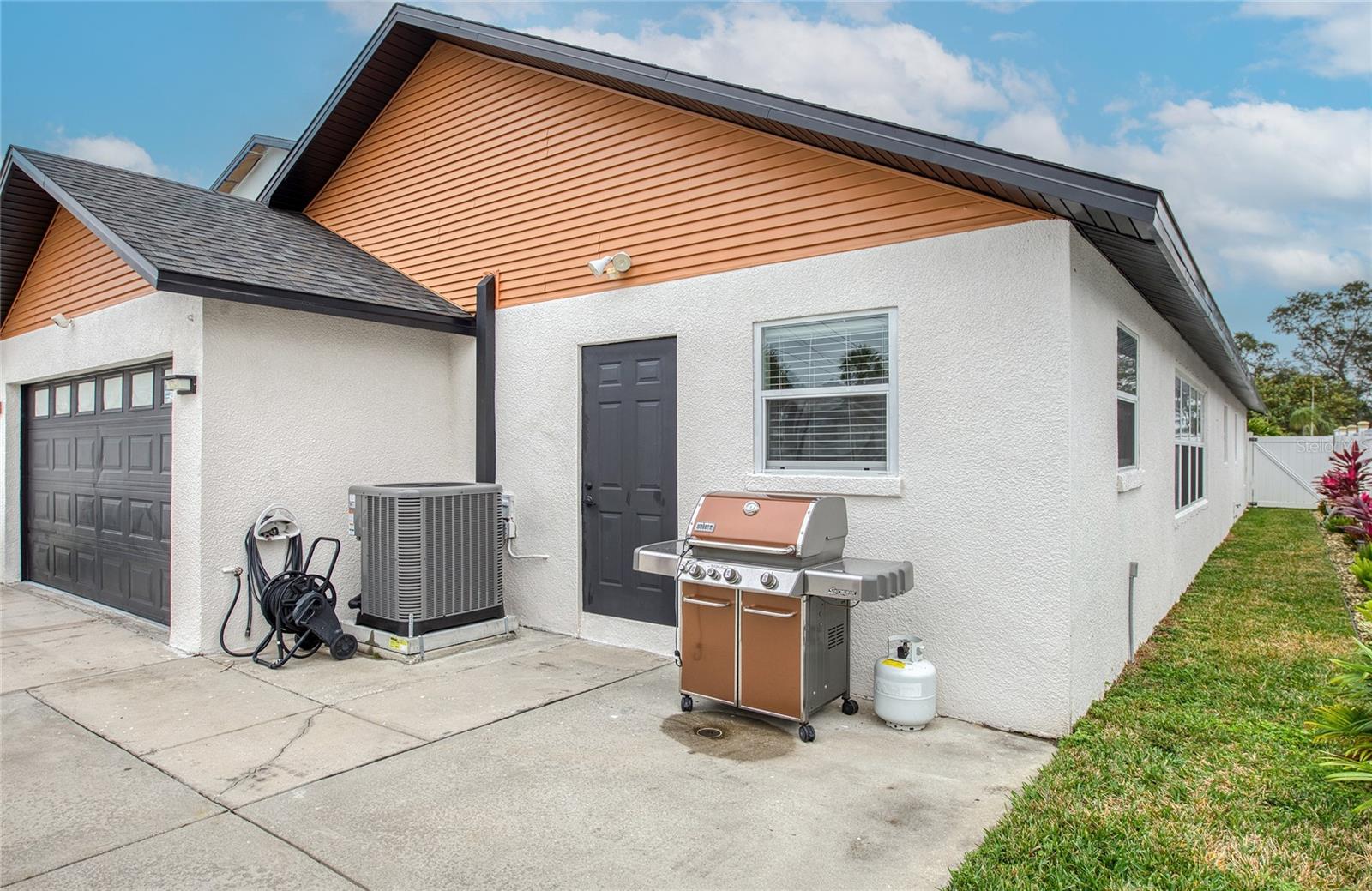 PASADENA PARK - Residential Lease