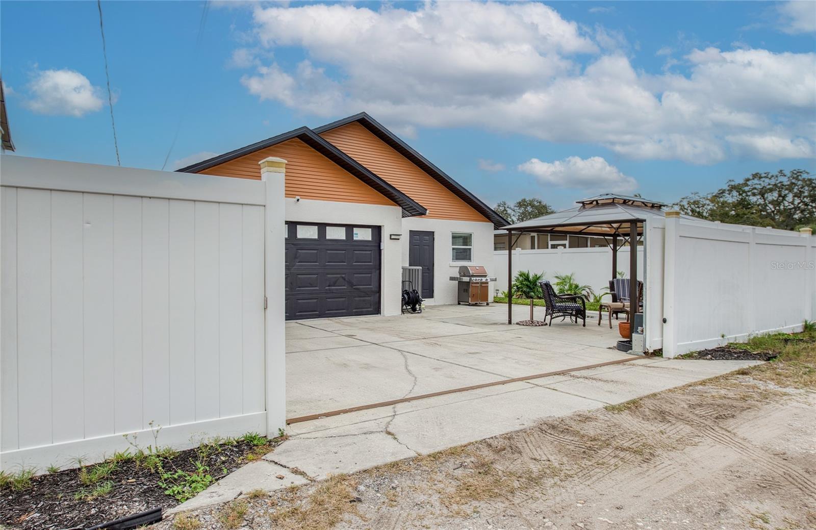 PASADENA PARK - Residential Lease