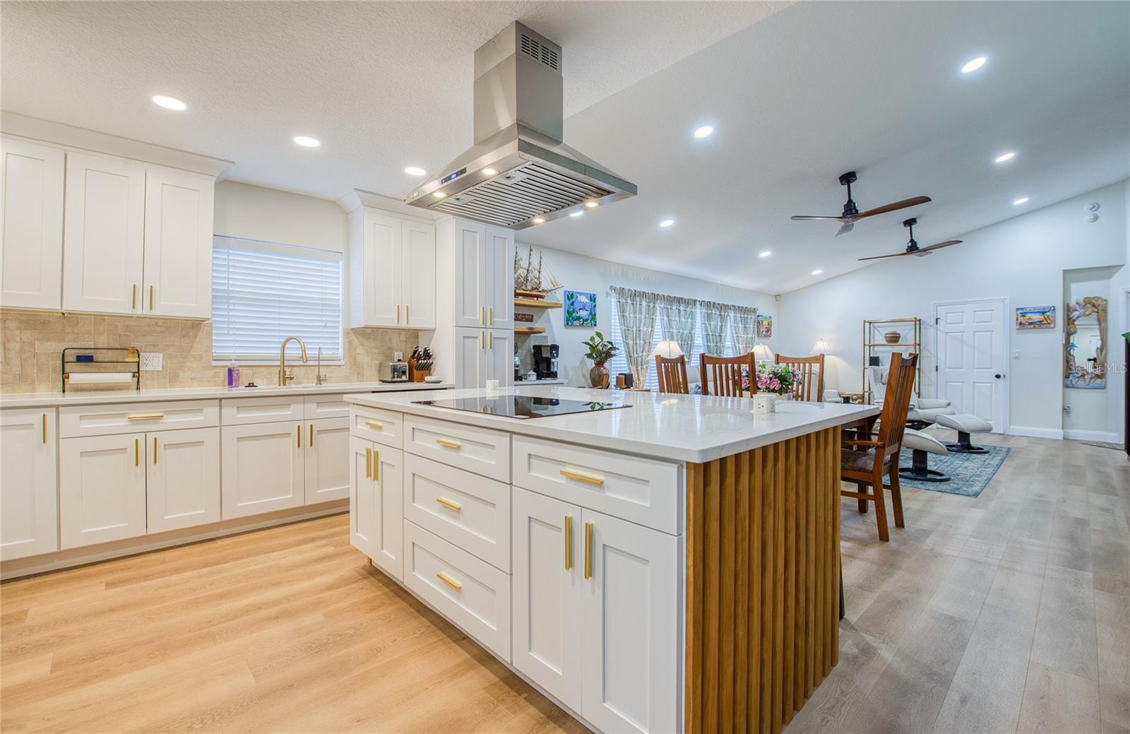 PASADENA PARK - Residential Lease