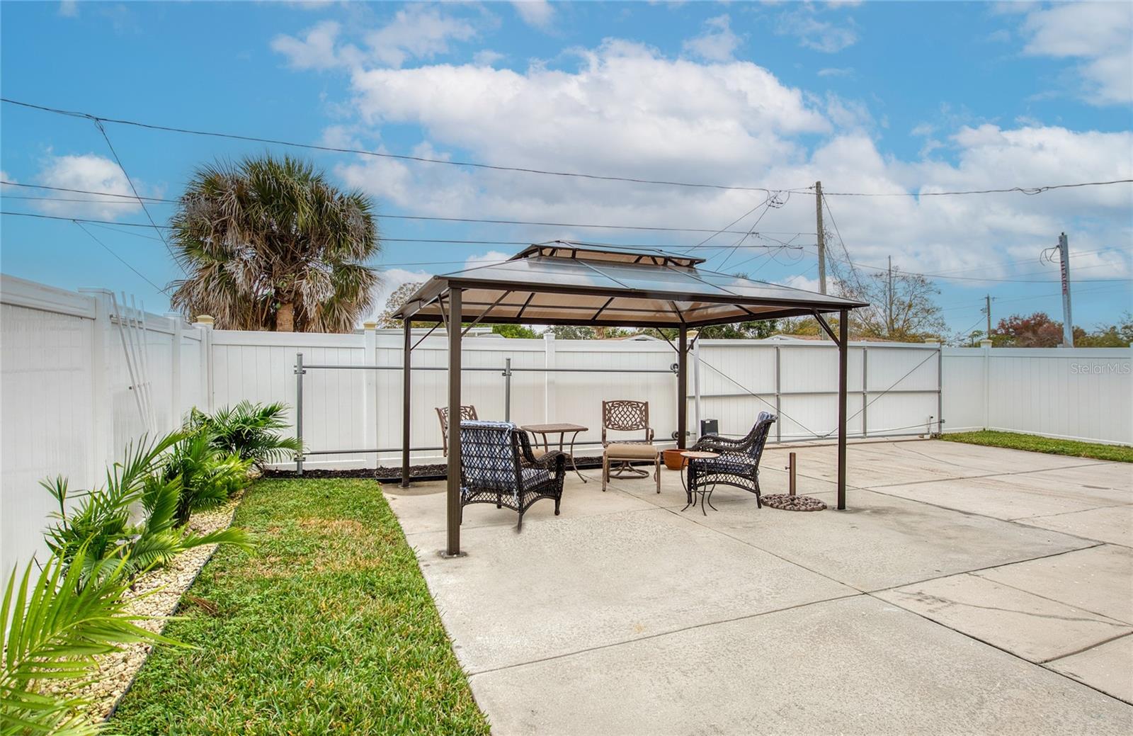 PASADENA PARK - Residential Lease