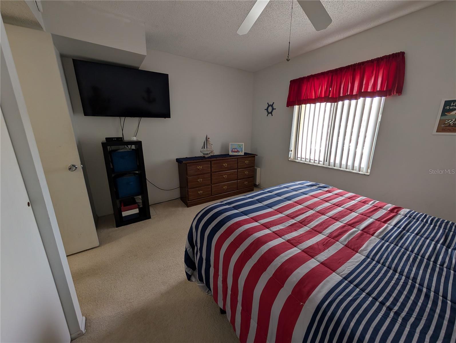 BAYSHORE ON THE LAKE APTS II SEC 3 - Residential