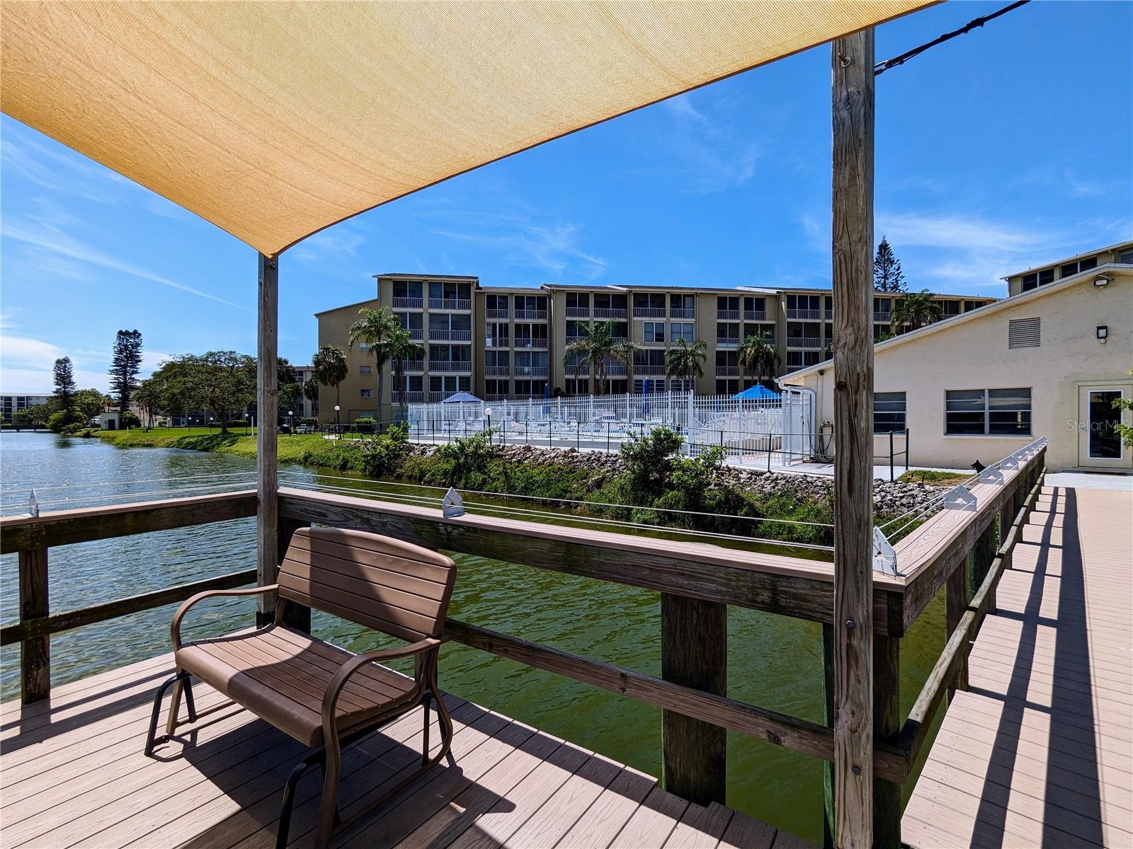 BAYSHORE ON THE LAKE APTS II SEC 3 - Residential