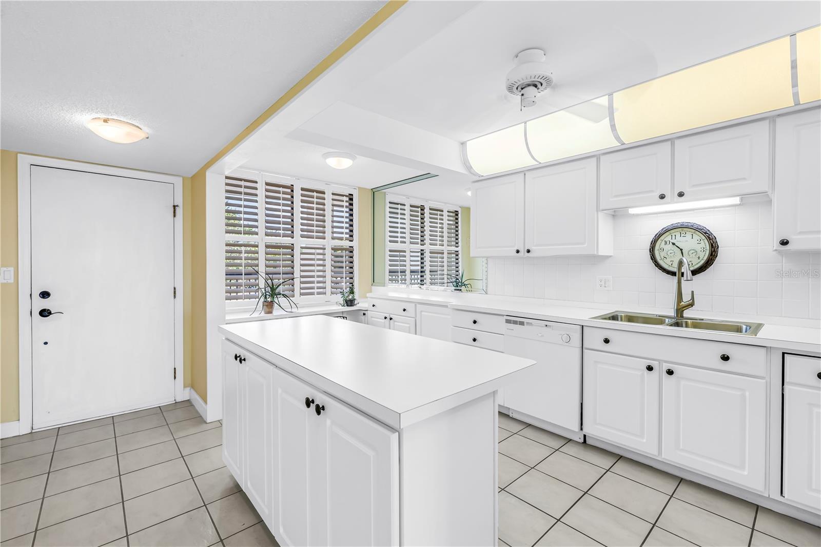 CONSTELLATION THE CONDO - Residential