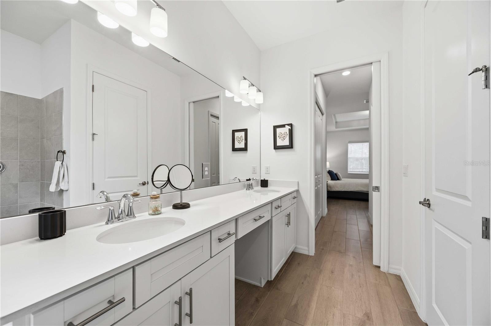 WELLEN PARK GOLF & COUNTRY CLUB - Residential