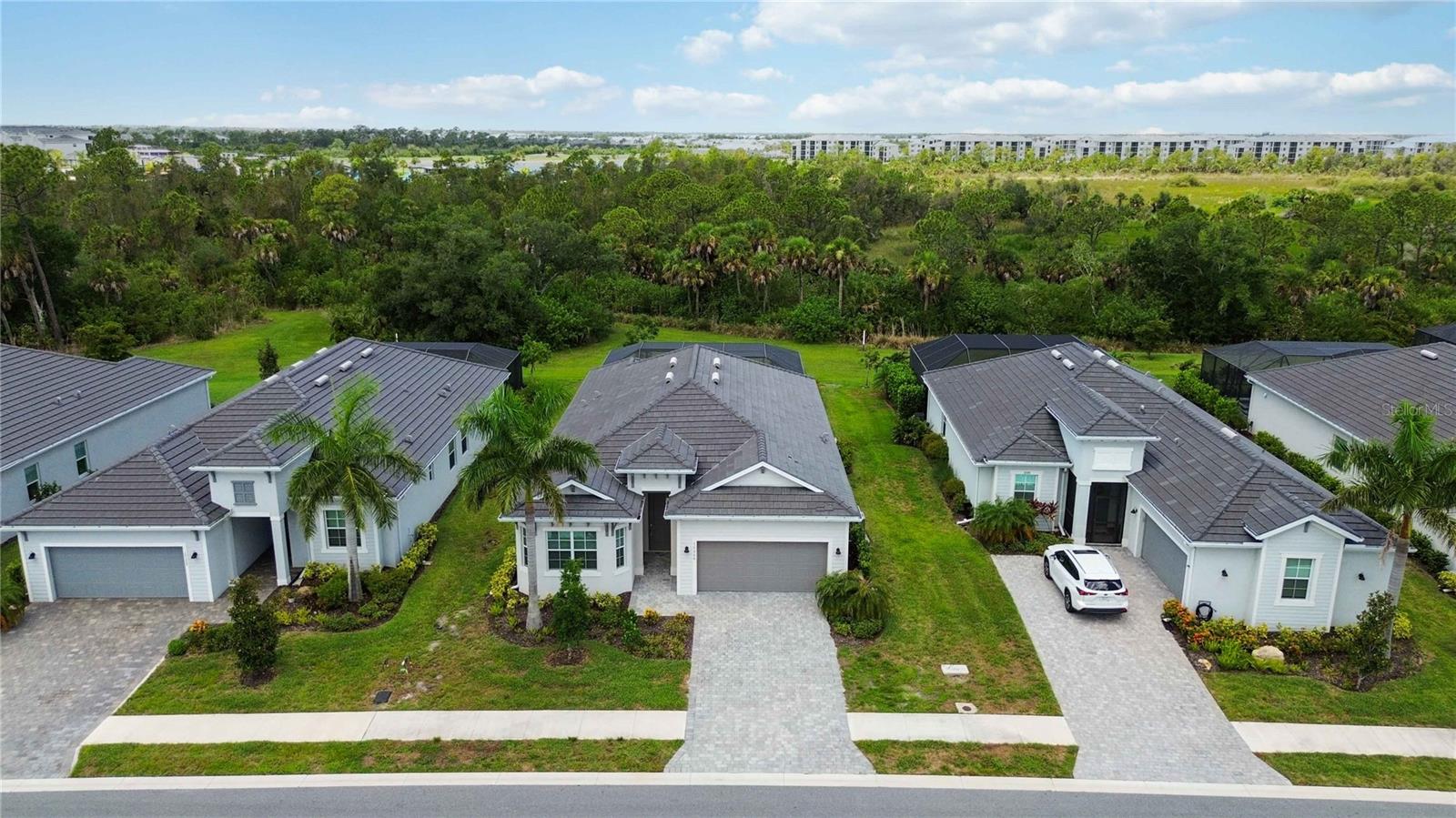 WELLEN PARK GOLF & COUNTRY CLUB - Residential