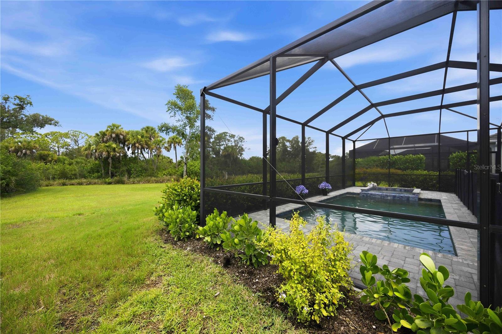 WELLEN PARK GOLF & COUNTRY CLUB - Residential