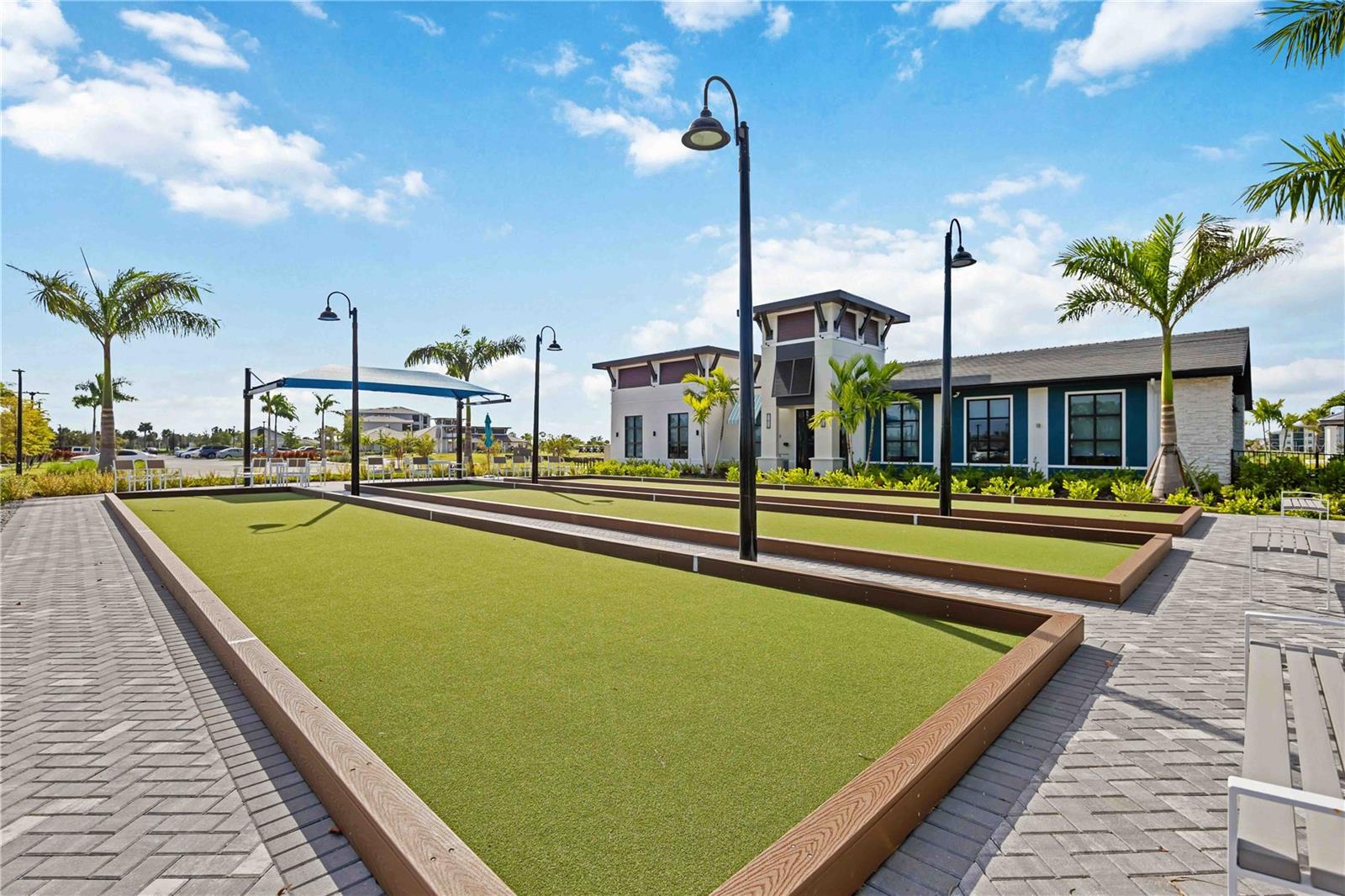 WELLEN PARK GOLF & COUNTRY CLUB - Residential